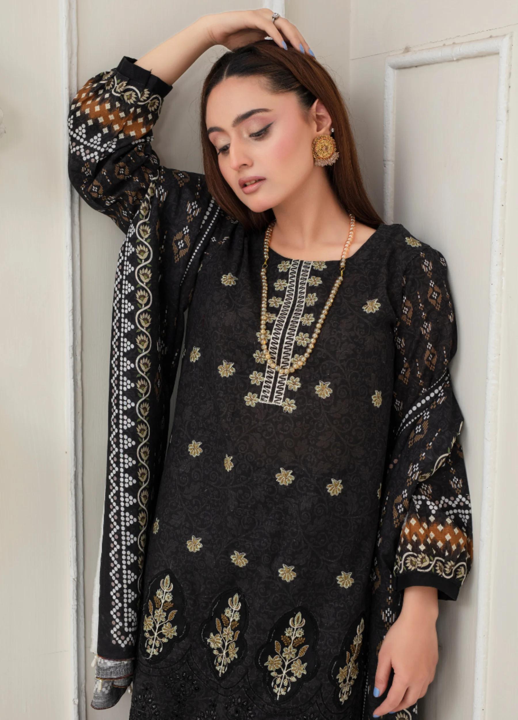 Noor jahan by Feeroza Unstitched Khaddar Print 3 Piece Suits D-1 - alternate view
