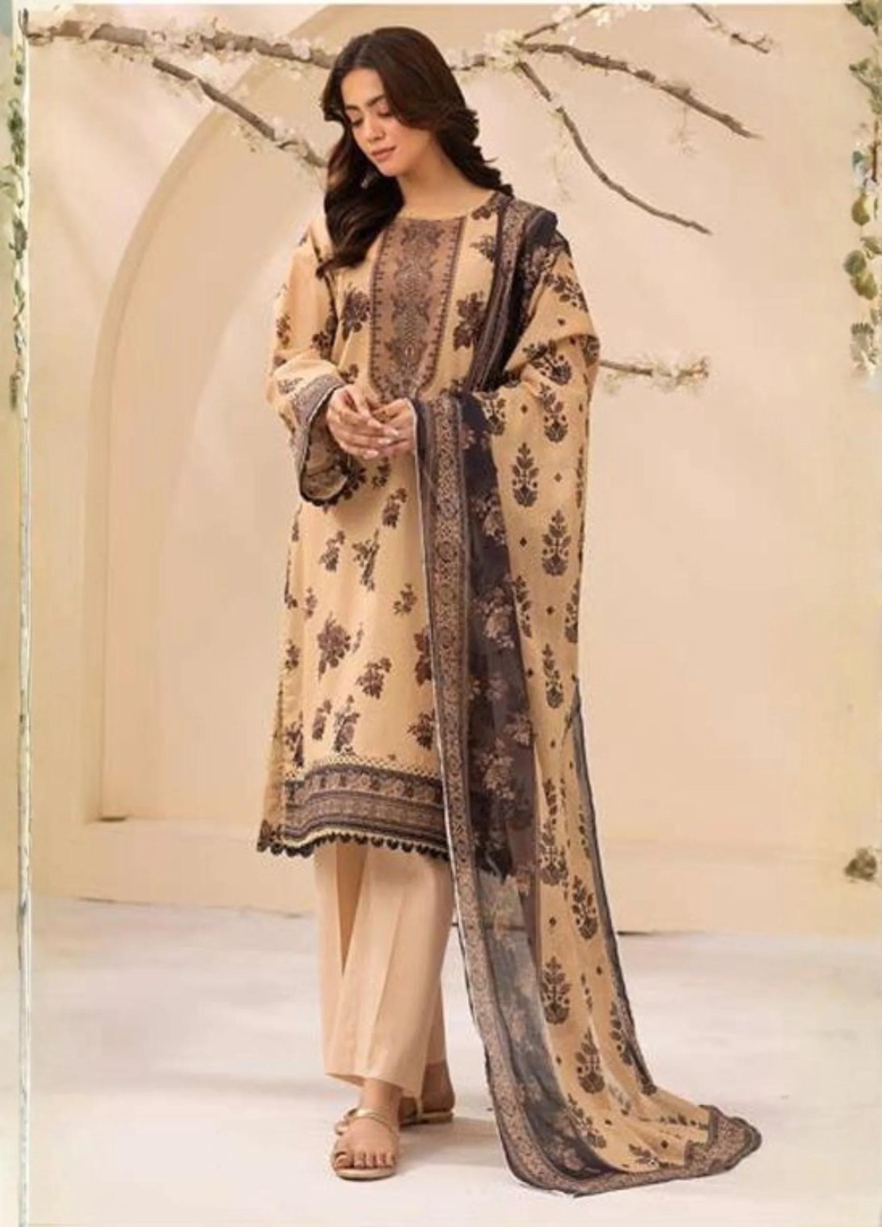 Haseen By Rangreza – Unstitched 3 PC Lawn Collection | Art 07
